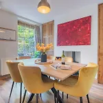 New Listing - The Cote! באונס-און-ווינדרמיר