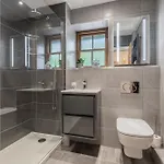 New Listing - The Cote! באונס-און-ווינדרמיר