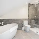 בית נופש New Listing - The Cote! *