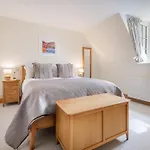 New Listing - The Cote! * באונס-און-ווינדרמיר