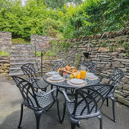 New Listing - The Cote! Nyaraló Bowness-on-Windermere