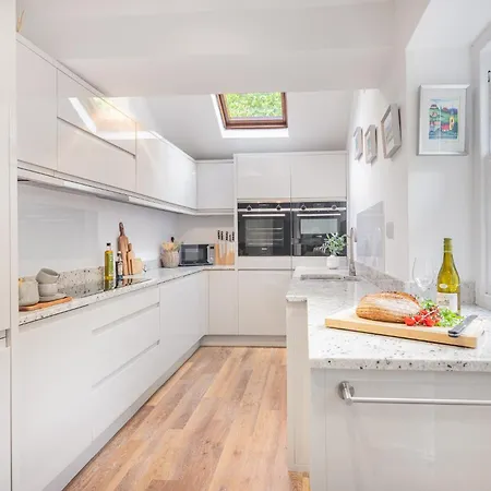 Nyaraló New Listing - The Cote!