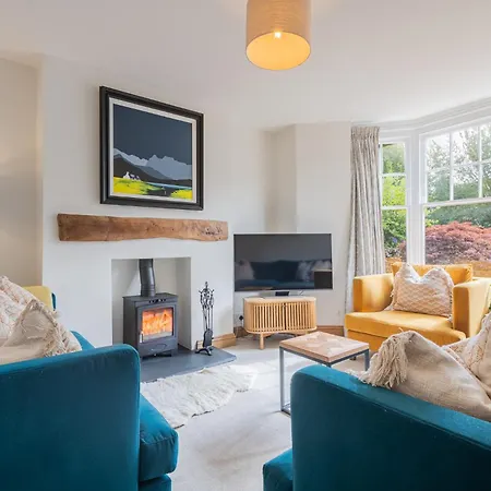 New Listing - The Cote! Bowness-on-Windermere