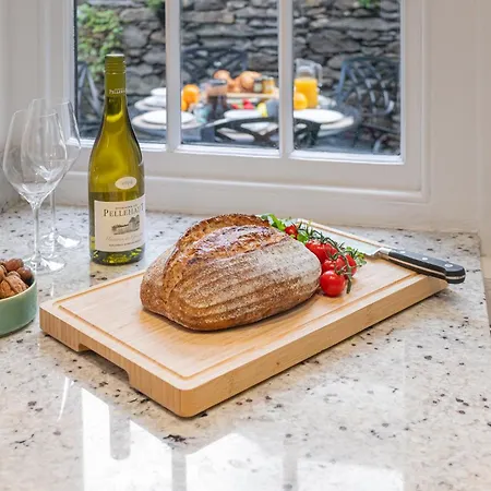 New Listing - The Cote! * Bowness-on-Windermere