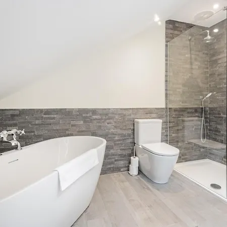 Nyaraló New Listing - The Cote! *