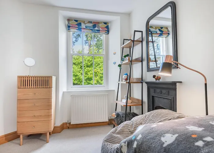 New Listing - The Cote! 度假居 *