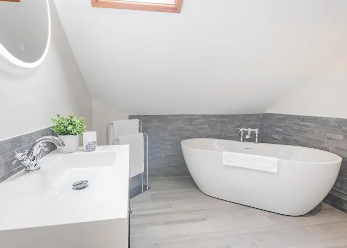 度假居 New Listing - The Cote!