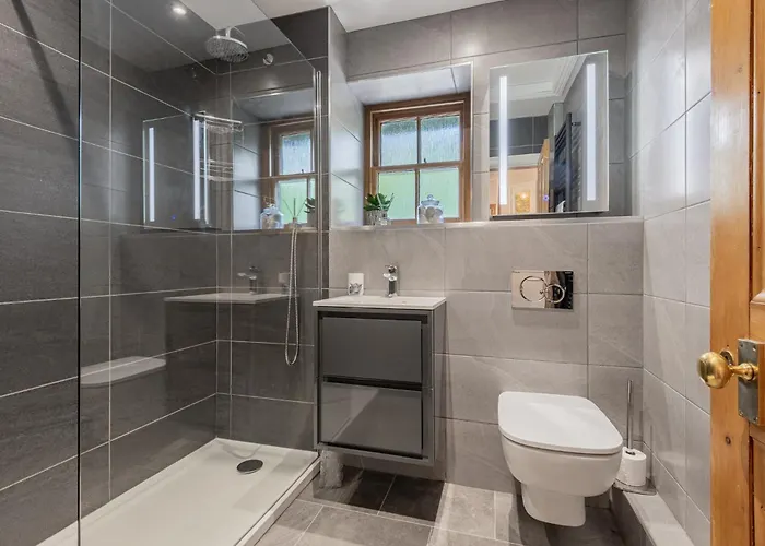 New Listing - The Cote! 鲍内斯温德米尔