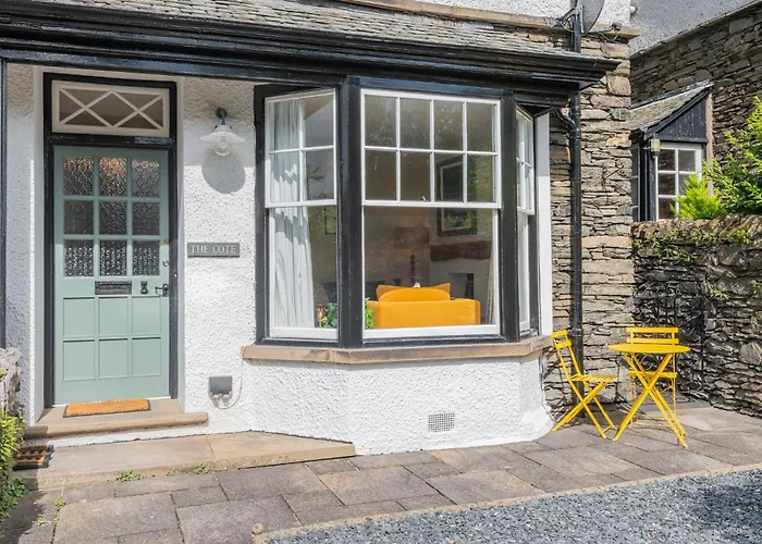 New Listing - The Cote! 度假居