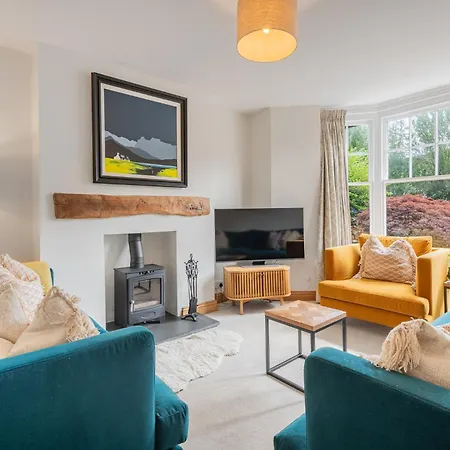 別荘 New Listing - The Cote! *