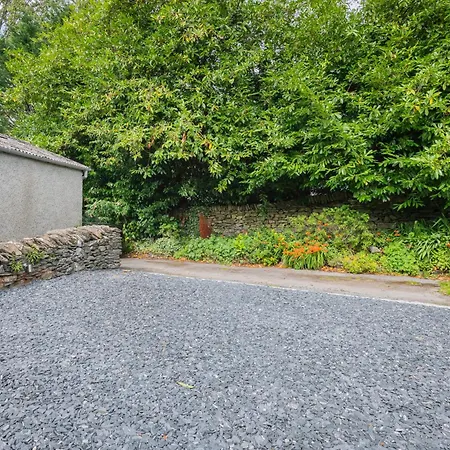 New Listing - The Cote! 別荘